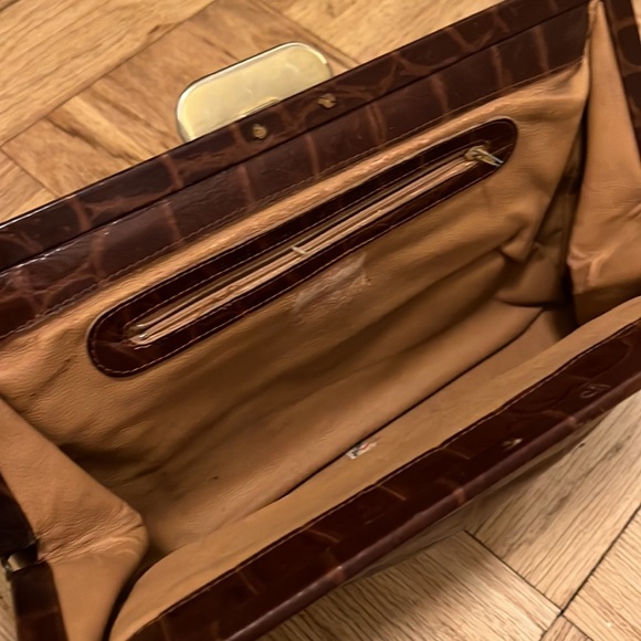 Vintage brown leather clutch - Picture 3 of 8